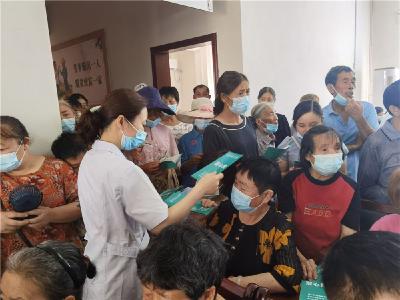 【我为群众办实事】宣恩：炎炎夏日 送医下乡暖人心