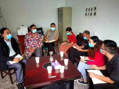 利川这个尖刀班干起“副业”，四处帮村民卖菜