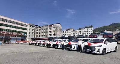 建始县首条定制客运班线正式投入使用 