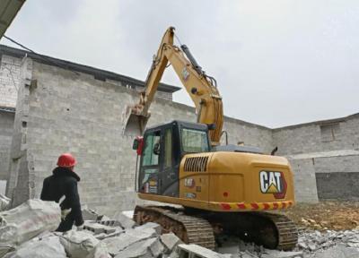 恩施市强制拆除多处违建建筑
