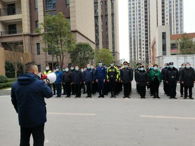 恩施市：向占用消防通道行为“亮剑” 