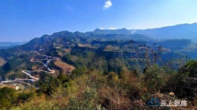 昔日“鬼见愁” 天堑今通途 318国道苏拉口九道拐段或成网红风景线 
