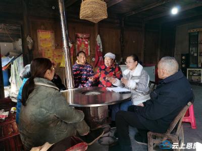 高山上的“巾帼红” 