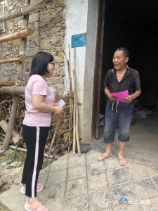【下基层 察民情 解民忧 暖民心】建始：助农售卖农产品 为民奉上“解忧茶” 