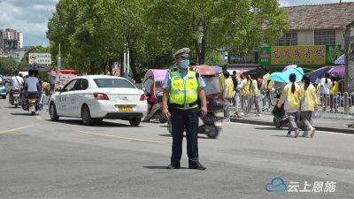 “双减”后的首次中考来了！多图直击来凤县考点情况 