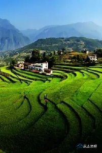 持始发地至巴东站高铁票的旅客，这些景点在等你！ 
