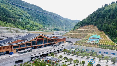 湖北巴东：新时代文明实践引领“高铁小镇”新风尚