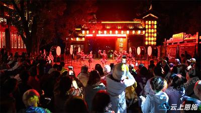 “长江记忆”泊岸恩施巴东 300余名海内外游客夜游无源洞