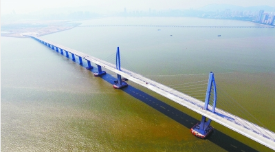 港珠澳大桥六成工程武汉造