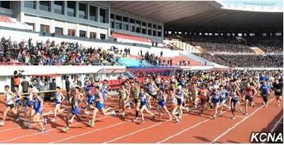 朝鲜平壤举行国际马拉松赛 吸引百余爱好者参加