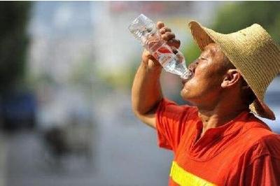 武汉市安委会要求：日最高气温达37℃以上，12时至15时不得安排室外作业