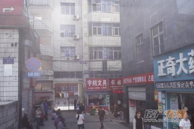 择优邻而居 金色礼赞为孩子打造一站式教育环境
