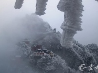 武当山再迎降雪