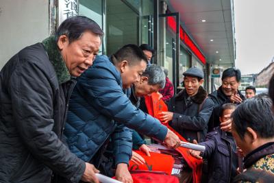 开发区开展“起笔送温暖，文化进千家”文化下乡活动