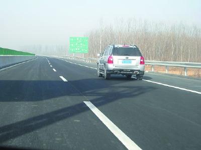 滨河南路(二期)预计年底通车