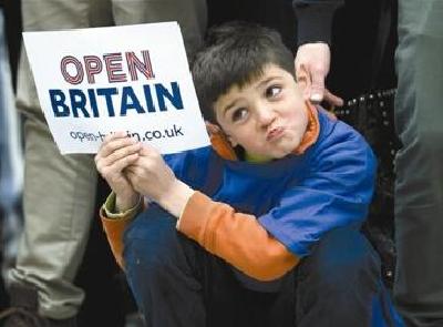 英国宣布脱欧 500亿英镑脱欧“分手费”该谁掏？