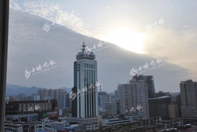 小常识 教你看看天气预报里 “多云”到底几朵云？