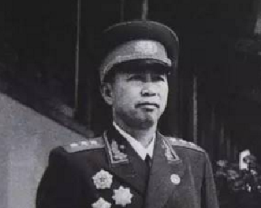 3年火速当师长，他“一夜之间”打造出首支空军