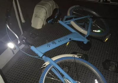 男子骑共享单车20分钟计费41万元 连夜带单车报警