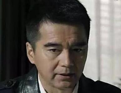 男子长得像