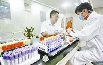 乙肝歧视催生“代检族” 替公务员抽血要价数万