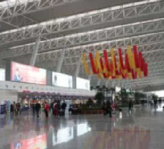 华中最大出入境口岸天河机场启用:10秒自助通关
