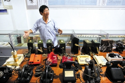 你知道60年前电话机长啥样吗？34部老电话讲述通讯工具发展史