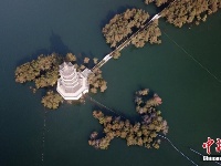 丹江口水库水位走高 大水淹了“龙王亭”