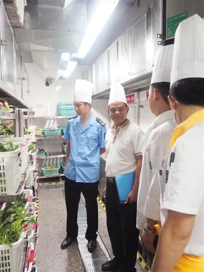 湖北评出295家“明厨亮灶示范店” 十堰这些餐饮店上榜!