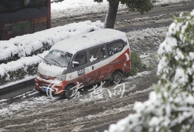 多家快递公司公告 降雪致快递时效受影响