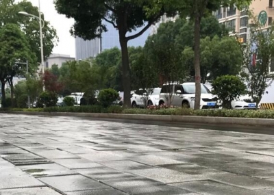 北京路示范段改造进展加快，人行道将改造