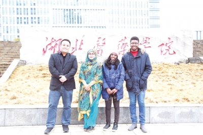 北大本科毕业 曾参演《捉妖记》 这名尼泊尔留学生成湖医名人