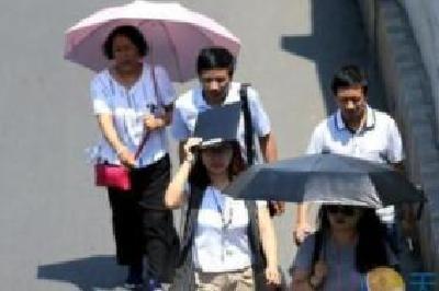 湖北启动高温三级应急响应 局地突破40℃大关