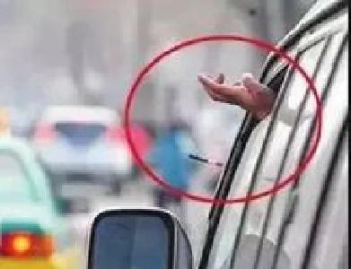 十堰民警劝离违停车 司机一个动作换来罚款2050元记14分