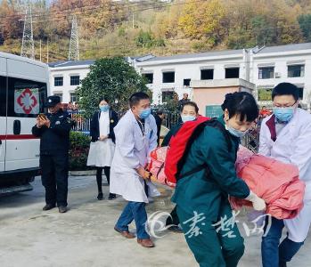 生死时速！十堰空中120半小时成功救援郧西病重老人