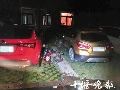 不满员工举报起杀心 十堰一快递站负责人驾车3次撞下属