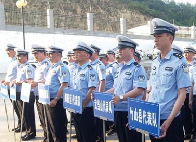 十堰交警开展“大比武”  城区、郧西、竹溪代表队获前三