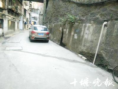 创文新变化|华悦社区民爆家属楼：山体不再渗水了 下水道也疏通了