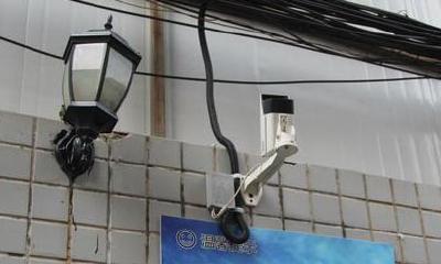 十堰这个小区装了10个摄像头 防止高空抛物坠物