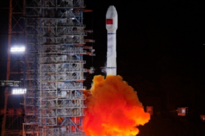 一箭双星！中国成功发射两颗北斗导航卫星