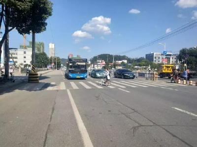 注意！这些公交、出租车...十堰交警“点名”！  
