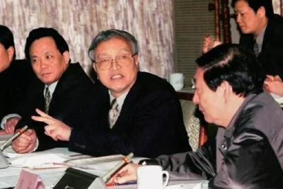 发改委原副主任张国宝逝世，是他向朱镕基建议国庆放长假