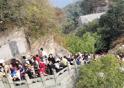 国庆假期十堰各个景区游客爆满 新景区势头猛乡村游火爆