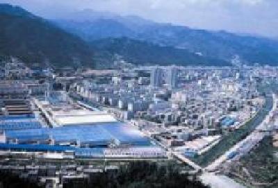 十堰经济技术开发区地区生产总值  28年增长122倍