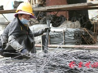 劳动节，致敬建筑工地上的“女汉子”