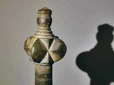 【十堰收藏】10年前30元买个“烟嘴” 竟是2000年前的青铜殳