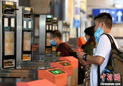 全国铁路今起调图：暑运大幕开启 一批新线开通运营