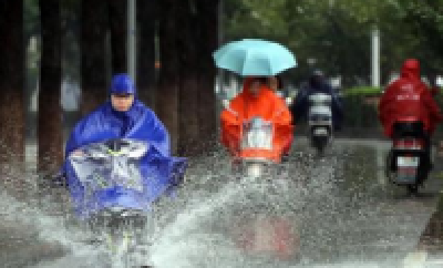 南方大范围高温继续“盘踞” 明起长江中下游降雨再增多