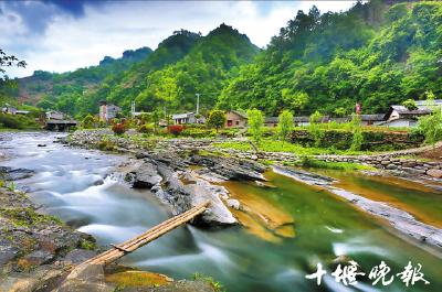 风景独好乐享清凉 竹溪泉溪镇获评天然氧吧避暑胜地