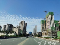 久违了！市民纷纷出户享受秋日暖阳